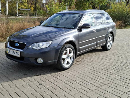 Сірий Субару Аутбек, об'ємом двигуна 3 л та пробігом 273 тис. км за 7400 $, фото 1 на Automoto.ua