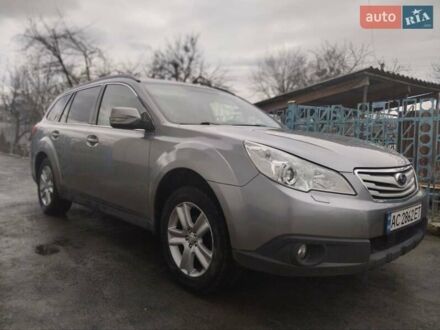 Субару Аутбек 2009 у Горохів на Automoto.ua Сірий Субару Аутбек, об'ємом двигуна 2.5 л та пробігом 205 тис. км за 9500 $, фото 1 на Automoto.ua