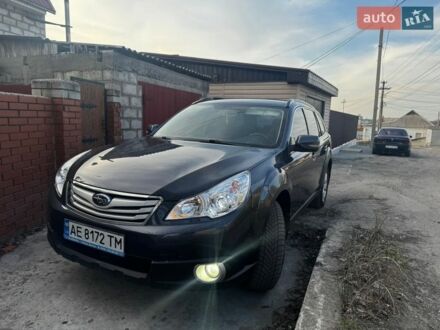 Сірий Субару Аутбек, об'ємом двигуна 2.46 л та пробігом 160 тис. км за 9000 $, фото 1 на Automoto.ua