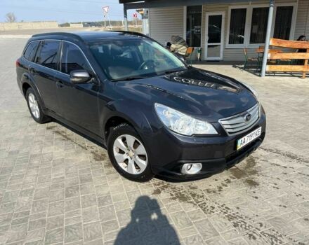 Серый Субару Аутбек, объемом двигателя 2.5 л и пробегом 239 тыс. км за 8000 $, фото 1 на Automoto.ua