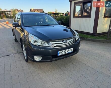 Сірий Субару Аутбек, об'ємом двигуна 2.46 л та пробігом 210 тис. км за 10500 $, фото 1 на Automoto.ua