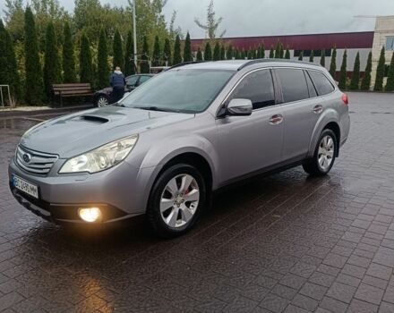 Субару Аутбек 2010 в Яремче на Automoto.ua Серый Субару Аутбек, объемом двигателя 2 л и пробегом 219 тыс. км за 7999 $, фото 1 на Automoto.ua