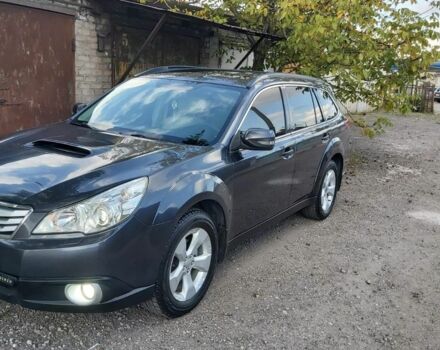 Субару Аутбек 2010 в Запорожье на Automoto.ua Серый Субару Аутбек, объемом двигателя 2 л и пробегом 256 тыс. км за 9500 $, фото 1 на Automoto.ua