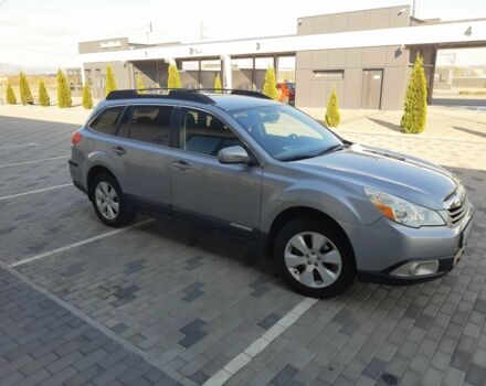 Серый Субару Аутбек, объемом двигателя 2.5 л и пробегом 225 тыс. км за 7800 $, фото 1 на Automoto.ua