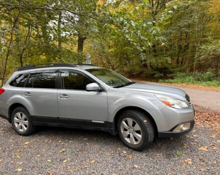 Сірий Субару Аутбек, об'ємом двигуна 0 л та пробігом 270 тис. км за 9500 $, фото 1 на Automoto.ua