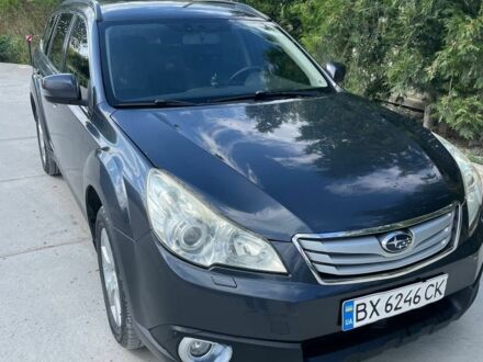 Субару Аутбек 2011 у Каменце-Подольском на Automoto.ua Сірий Субару Аутбек, об'ємом двигуна 2.5 л та пробігом 191 тис. км за 10000 $, фото 1 на Automoto.ua