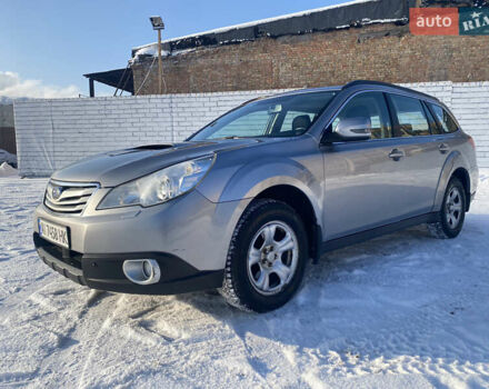 Сірий Субару Аутбек, об'ємом двигуна 2 л та пробігом 283 тис. км за 7600 $, фото 1 на Automoto.ua