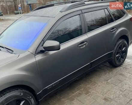 Сірий Субару Аутбек, об'ємом двигуна 2.46 л та пробігом 273 тис. км за 9500 $, фото 1 на Automoto.ua