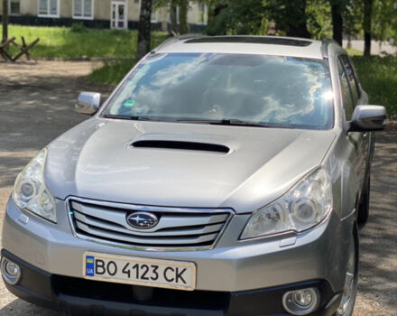 Серый Субару Аутбек, объемом двигателя 2 л и пробегом 160 тыс. км за 9000 $, фото 1 на Automoto.ua