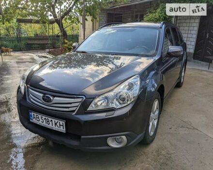 Сірий Субару Аутбек, об'ємом двигуна 2.46 л та пробігом 200 тис. км за 10200 $, фото 1 на Automoto.ua