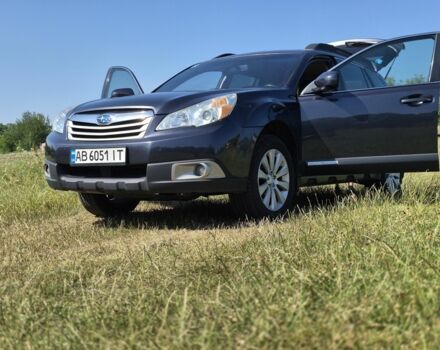 Сірий Субару Аутбек, об'ємом двигуна 2.5 л та пробігом 320 тис. км за 11898 $, фото 1 на Automoto.ua