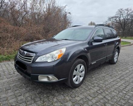 Серый Субару Аутбек, объемом двигателя 2.5 л и пробегом 177 тыс. км за 8400 $, фото 1 на Automoto.ua