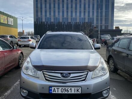 Сірий Субару Аутбек, об'ємом двигуна 2.5 л та пробігом 426 тис. км за 9500 $, фото 1 на Automoto.ua