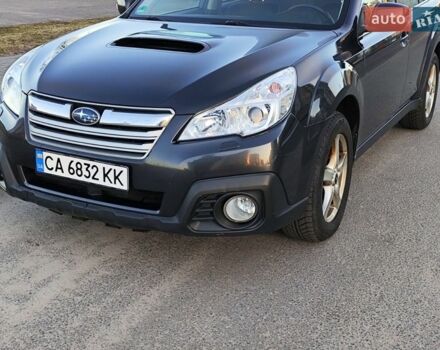 Серый Субару Аутбек, объемом двигателя 2 л и пробегом 268 тыс. км за 10500 $, фото 1 на Automoto.ua