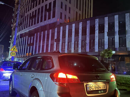 Серый Субару Аутбек, объемом двигателя 2.46 л и пробегом 196 тыс. км за 10499 $, фото 1 на Automoto.ua