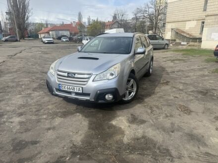 Серый Субару Аутбек, объемом двигателя 2 л и пробегом 300 тыс. км за 8000 $, фото 1 на Automoto.ua