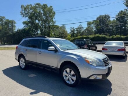 Сірий Субару Аутбек, об'ємом двигуна 2.5 л та пробігом 81 тис. км за 2000 $, фото 1 на Automoto.ua