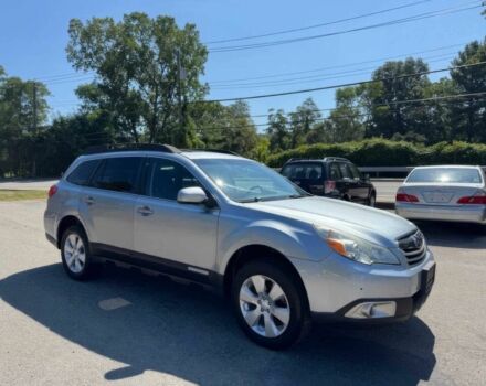 Серый Субару Аутбек, объемом двигателя 2.5 л и пробегом 81 тыс. км за 2000 $, фото 1 на Automoto.ua