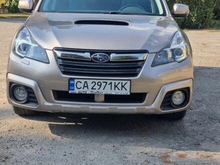 Сірий Субару Аутбек, об'ємом двигуна 2 л та пробігом 188 тис. км за 13400 $, фото 1 на Automoto.ua
