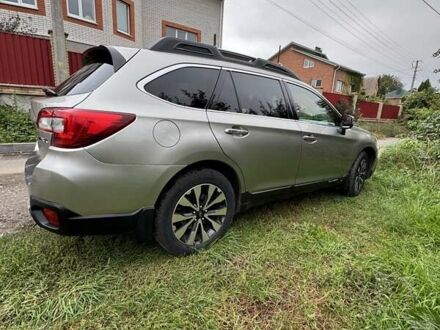 Серый Субару Аутбек, объемом двигателя 2.5 л и пробегом 152 тыс. км за 17000 $, фото 1 на Automoto.ua