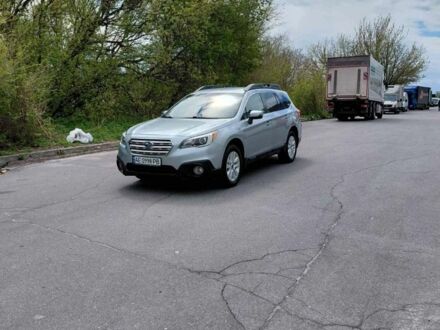 Сірий Субару Аутбек, об'ємом двигуна 2.46 л та пробігом 311 тис. км за 9999 $, фото 1 на Automoto.ua