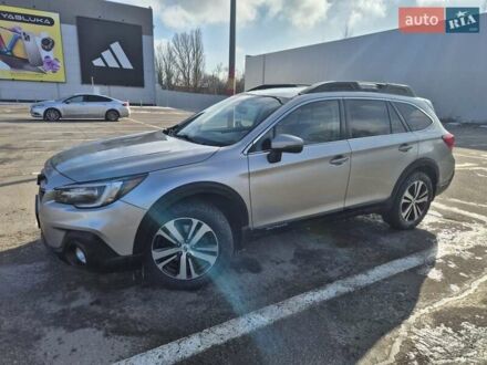 Субару Аутбек 2017 у Полтаві на Automoto.ua Сірий Субару Аутбек, об'ємом двигуна 2.5 л та пробігом 101 тис. км за 19000 $, фото 1 на Automoto.ua