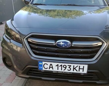 Серый Субару Аутбек, объемом двигателя 2.5 л и пробегом 110 тыс. км за 17150 $, фото 1 на Automoto.ua