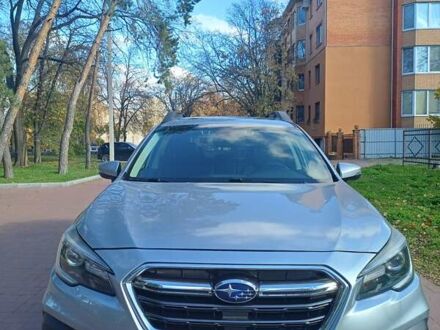 Серый Субару Аутбек, объемом двигателя 2.5 л и пробегом 104 тыс. км за 18000 $, фото 1 на Automoto.ua