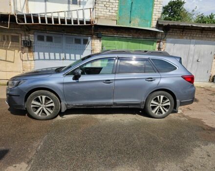 Серый Субару Аутбек, объемом двигателя 2.5 л и пробегом 49 тыс. км за 27300 $, фото 1 на Automoto.ua