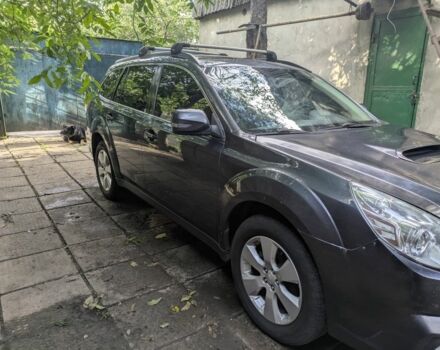Синий Субару Аутбек, объемом двигателя 2 л и пробегом 312 тыс. км за 4500 $, фото 2 на Automoto.ua