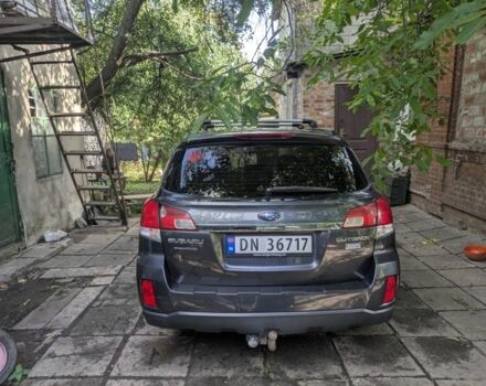 Синий Субару Аутбек, объемом двигателя 2 л и пробегом 312 тыс. км за 4500 $, фото 4 на Automoto.ua