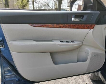 Синій Субару Аутбек, об'ємом двигуна 2.5 л та пробігом 250 тис. км за 10300 $, фото 7 на Automoto.ua