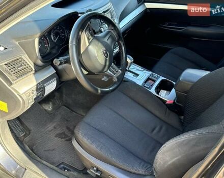 Синий Субару Аутбек, объемом двигателя 2.46 л и пробегом 175 тыс. км за 7500 $, фото 9 на Automoto.ua