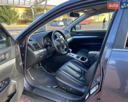 Синій Субару Аутбек, об'ємом двигуна 2.46 л та пробігом 293 тис. км за 8400 $, фото 9 на Automoto.ua