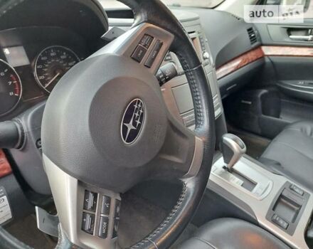 Синий Субару Аутбек, объемом двигателя 2.5 л и пробегом 234 тыс. км за 13300 $, фото 2 на Automoto.ua