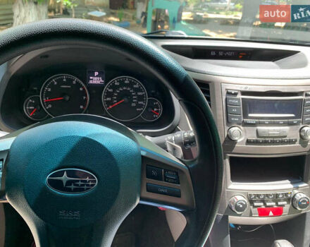 Синий Субару Аутбек, объемом двигателя 2.5 л и пробегом 208 тыс. км за 10900 $, фото 4 на Automoto.ua