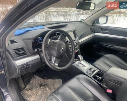 Синій Субару Аутбек, об'ємом двигуна 2 л та пробігом 267 тис. км за 9300 $, фото 7 на Automoto.ua