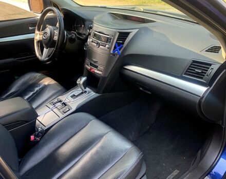 Синий Субару Аутбек, объемом двигателя 2.5 л и пробегом 200 тыс. км за 8500 $, фото 4 на Automoto.ua