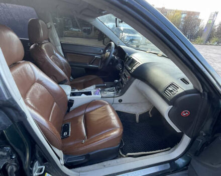 Зеленый Субару Аутбек, объемом двигателя 3 л и пробегом 307 тыс. км за 6400 $, фото 10 на Automoto.ua