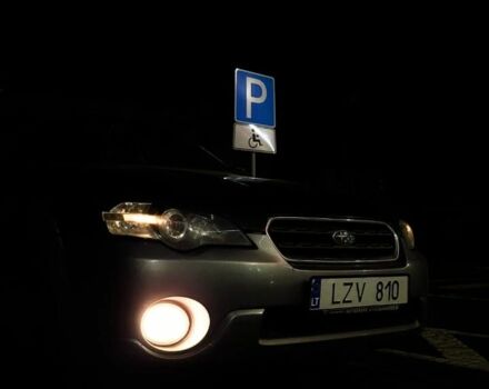 Зелений Субару Аутбек, об'ємом двигуна 2.5 л та пробігом 361 тис. км за 2000 $, фото 8 на Automoto.ua