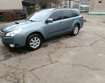 Зеленый Субару Аутбек, объемом двигателя 2 л и пробегом 289 тыс. км за 8500 $, фото 2 на Automoto.ua