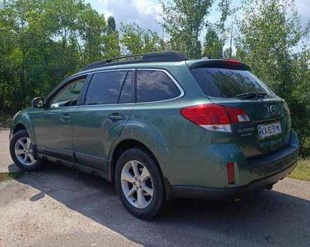 Зеленый Субару Аутбек, объемом двигателя 2.5 л и пробегом 256 тыс. км за 11800 $, фото 4 на Automoto.ua