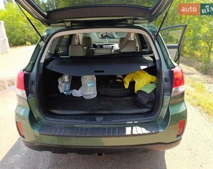 Зеленый Субару Аутбек, объемом двигателя 2.5 л и пробегом 256 тыс. км за 11800 $, фото 10 на Automoto.ua