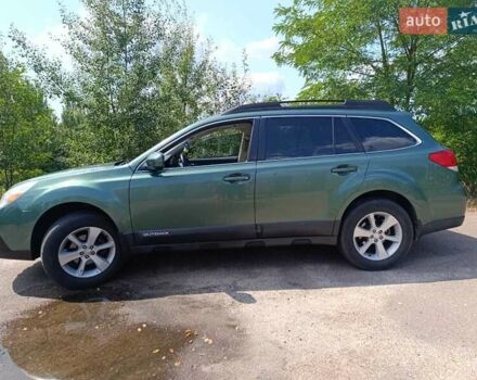Зеленый Субару Аутбек, объемом двигателя 2.5 л и пробегом 256 тыс. км за 11800 $, фото 2 на Automoto.ua