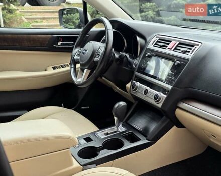 Зелений Субару Аутбек, об'ємом двигуна 2.5 л та пробігом 147 тис. км за 12500 $, фото 48 на Automoto.ua