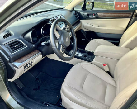 Зеленый Субару Аутбек, объемом двигателя 2.5 л и пробегом 165 тыс. км за 16200 $, фото 6 на Automoto.ua