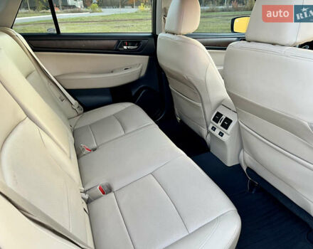 Зеленый Субару Аутбек, объемом двигателя 2.5 л и пробегом 165 тыс. км за 16200 $, фото 11 на Automoto.ua