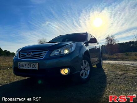 Субару Аутбек 2011 в Каменское - Днепродзержинск на Automoto.ua Зеленый Субару Аутбек, объемом двигателя 2 л и пробегом 278 тыс. км за 6999 $, фото 1 на Automoto.ua