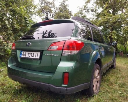 Зелений Субару Аутбек, об'ємом двигуна 2.5 л та пробігом 179 тис. км за 12000 $, фото 1 на Automoto.ua