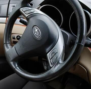 Бежевый Субару Трибека, объемом двигателя 3 л и пробегом 265 тыс. км за 5500 $, фото 6 на Automoto.ua